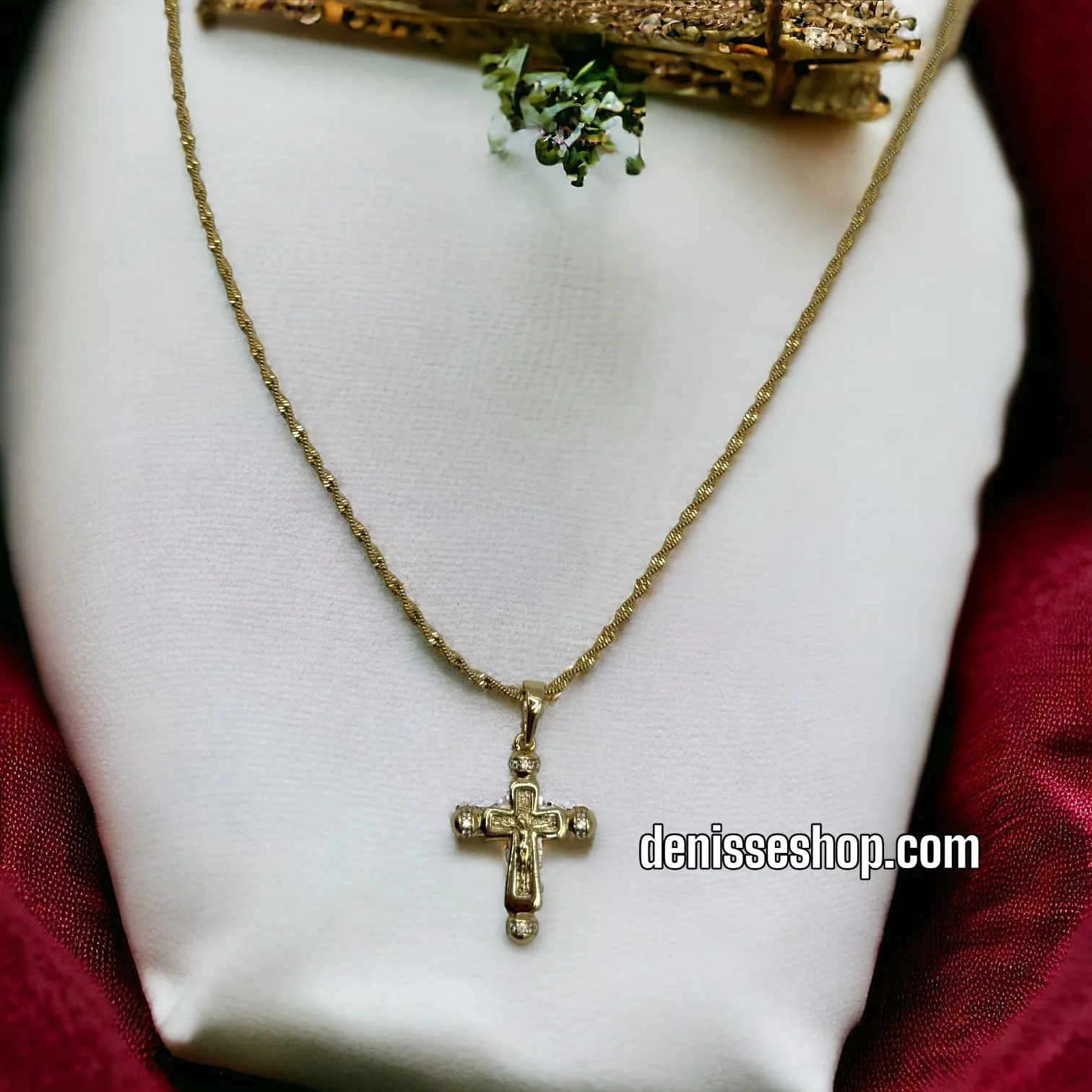 14K CRUCIFIX PENDANT P297