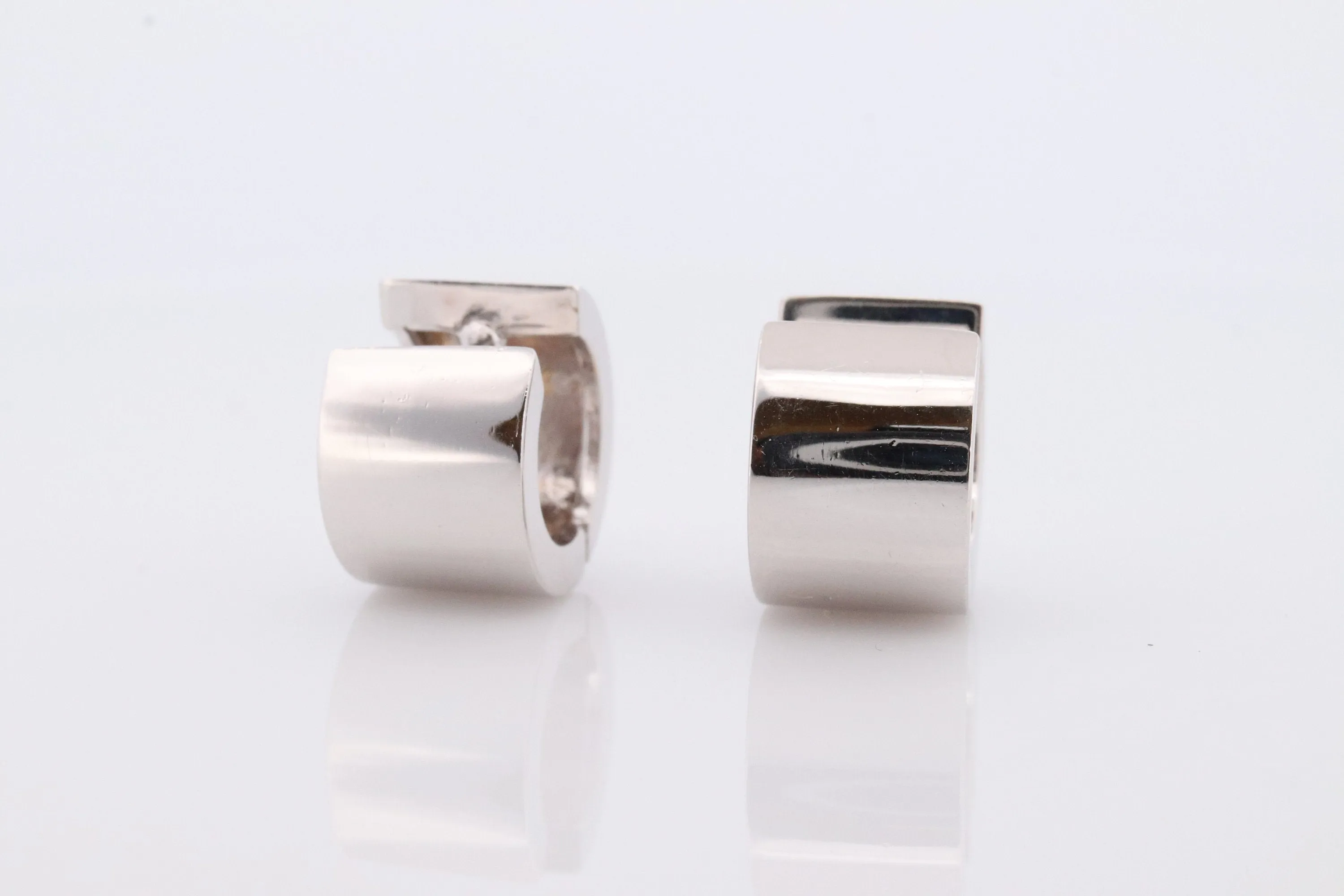 14k Gold WIDE Flat HOOP Earrings. Heavy 8.5g Hoop Gloss earrings. Huggies Wide Polished White Gold Earrings. Huggie Hinged Earrings.