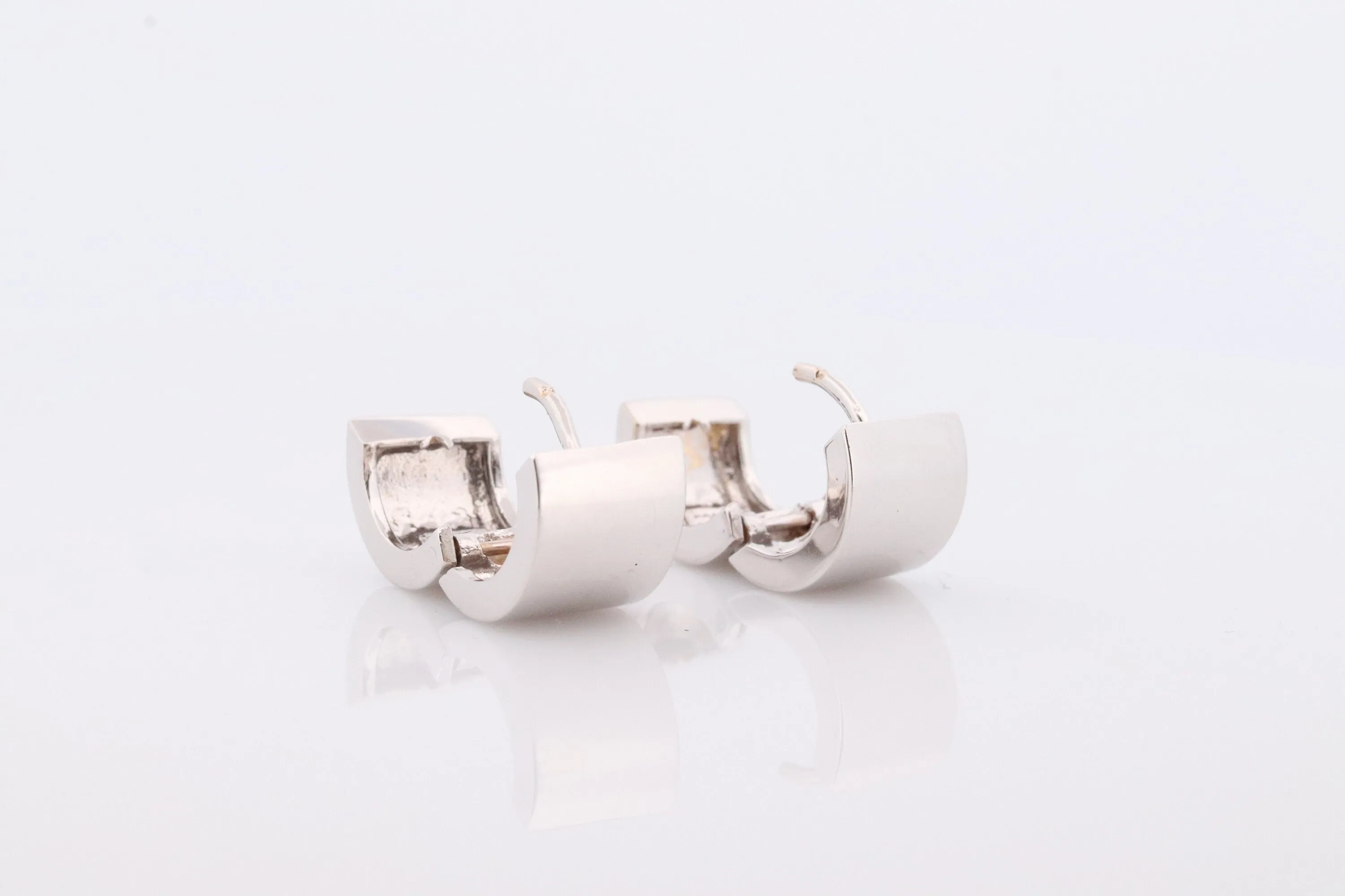 14k Gold WIDE Flat HOOP Earrings. Heavy 8.5g Hoop Gloss earrings. Huggies Wide Polished White Gold Earrings. Huggie Hinged Earrings.