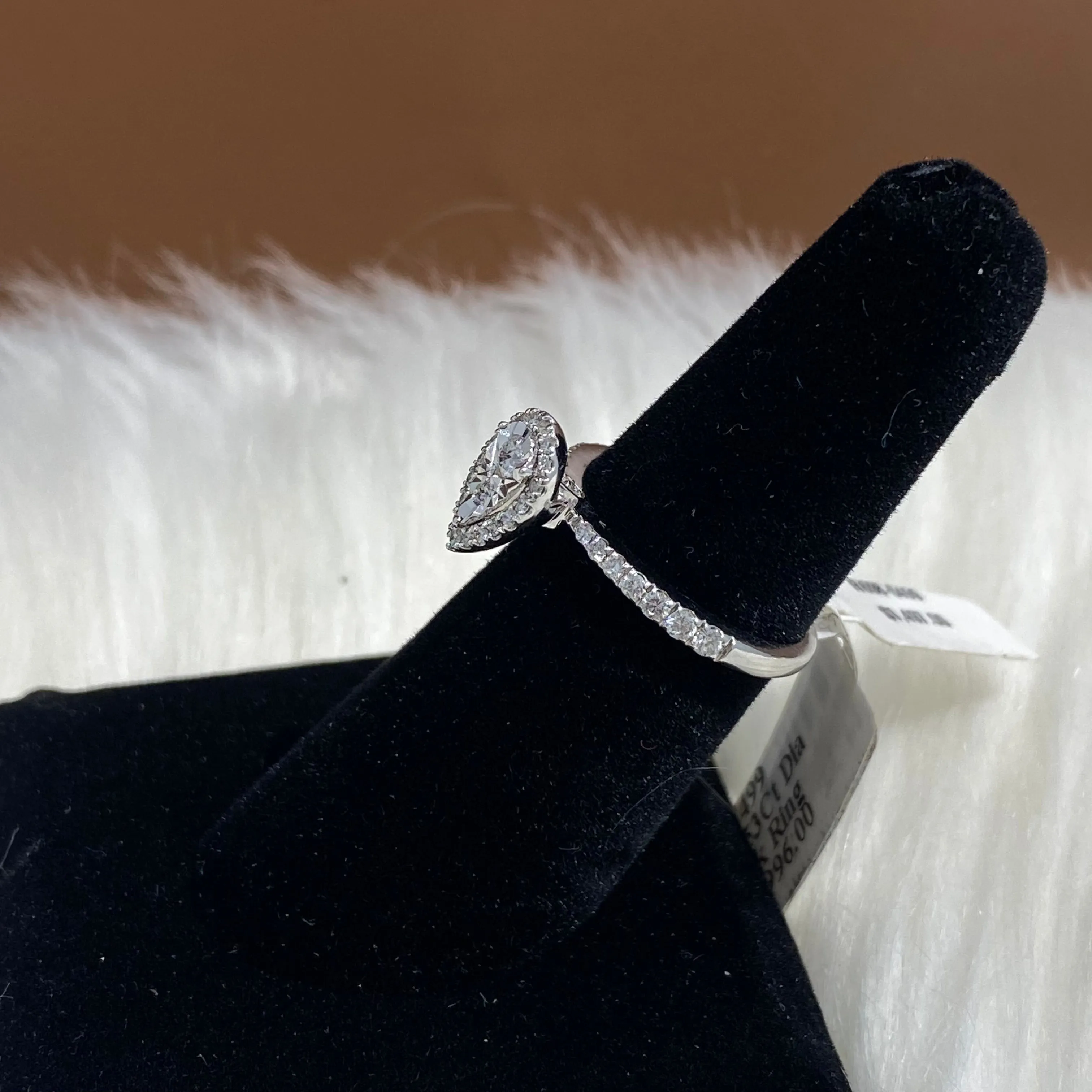 14K White Gold Diamond Luxury Engagement Ring Ct Dia / 2.8gr / Size 6.5