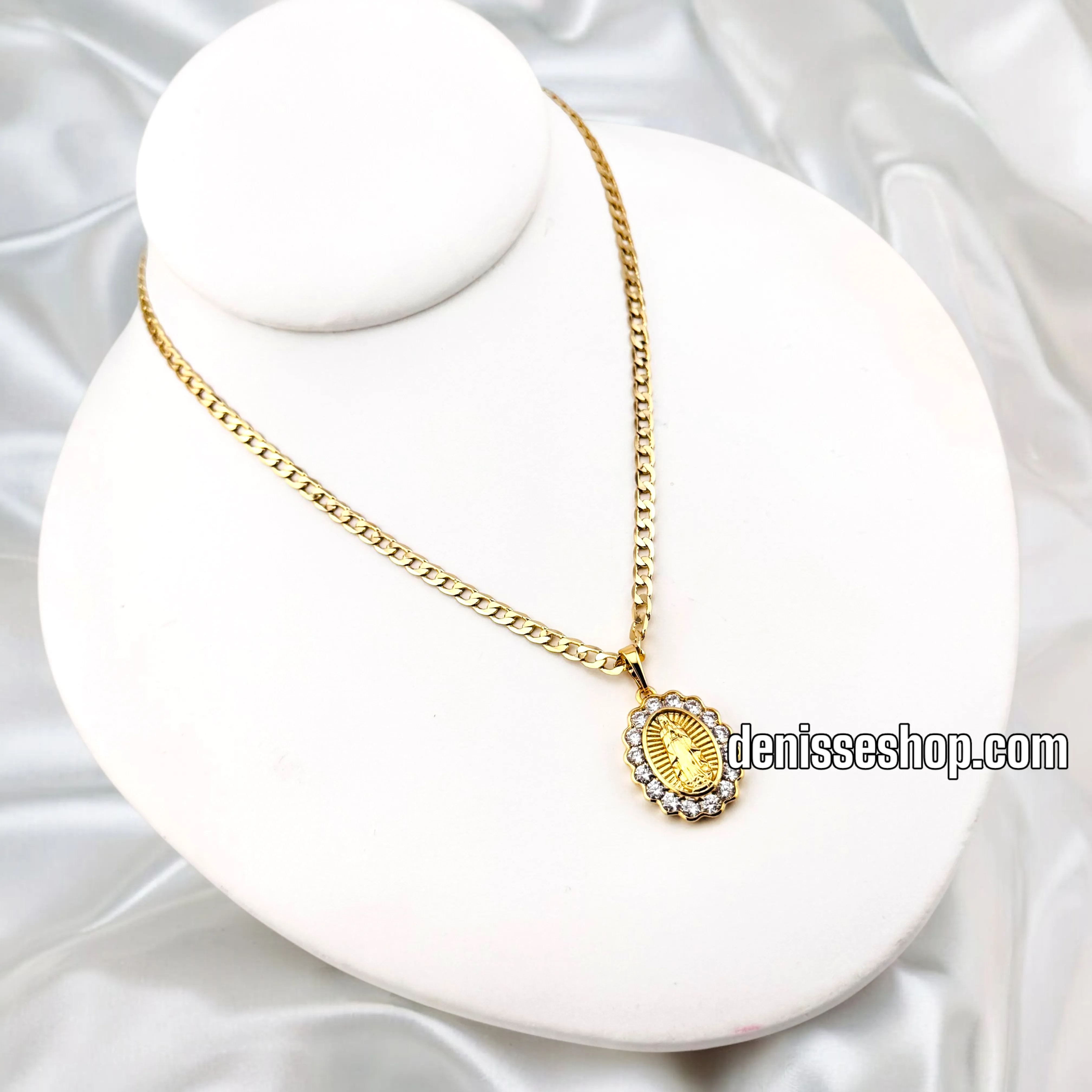 14K WOMAN/GIRL VIRGIN MARY PENDANT P613