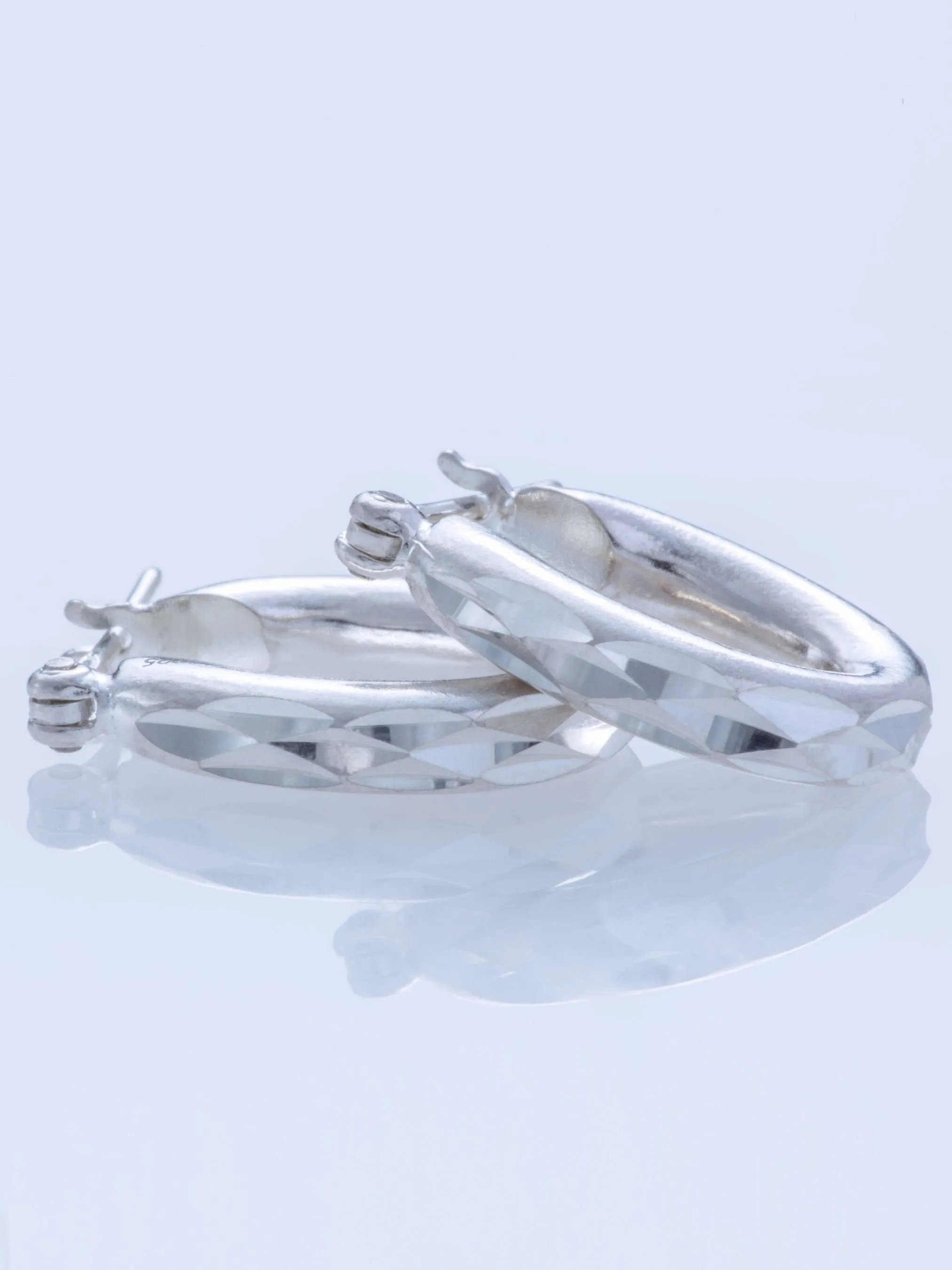 ANTWERP DESIGN CUT PIERCED EARRINGS