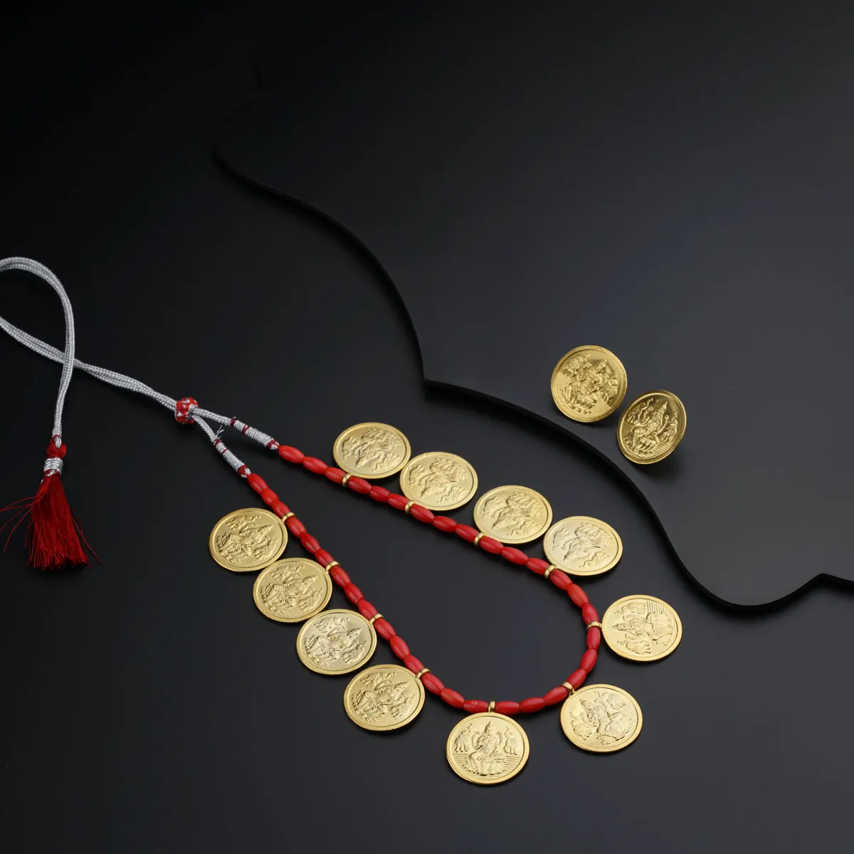 Coral Putali (Coin Gold Plated) Haar Set: Short