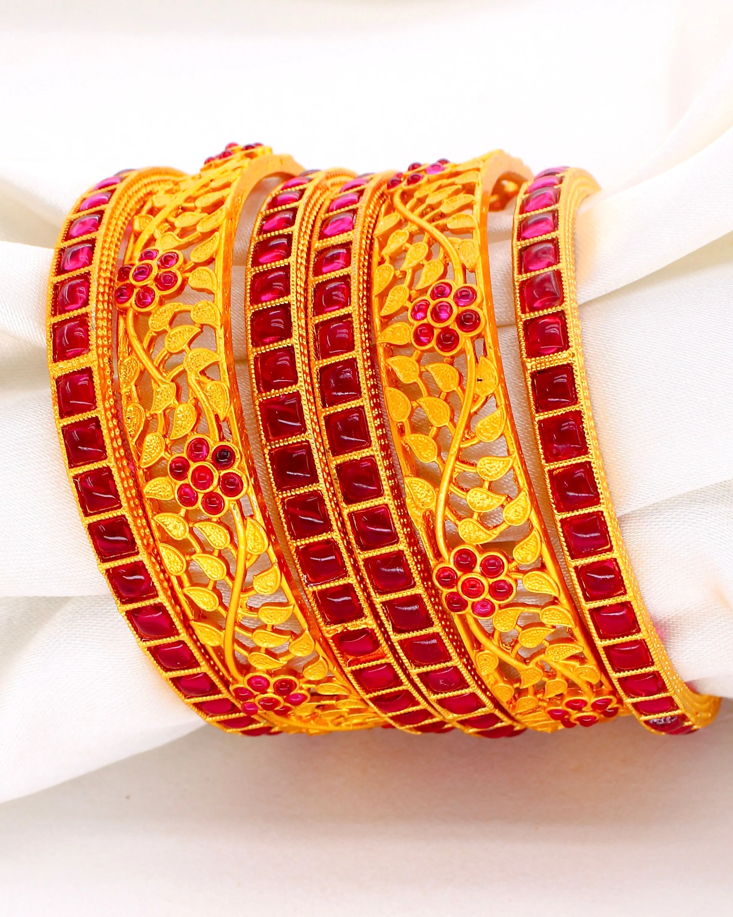 LEAF WITH FLORET DESIGNER BANGLES