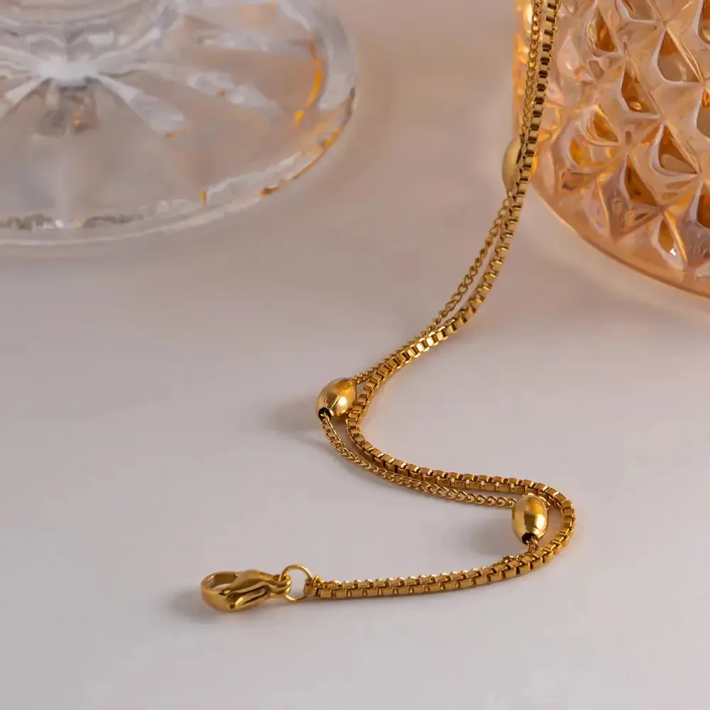 LOVCIA Gleaming Gold Empress Necklace - Elegant Fashion Jewelry for Women