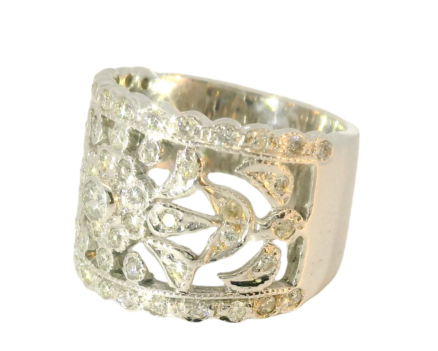 Magnificent Estate 18K White Gold Ornate Diamond Wedding Band Ring
