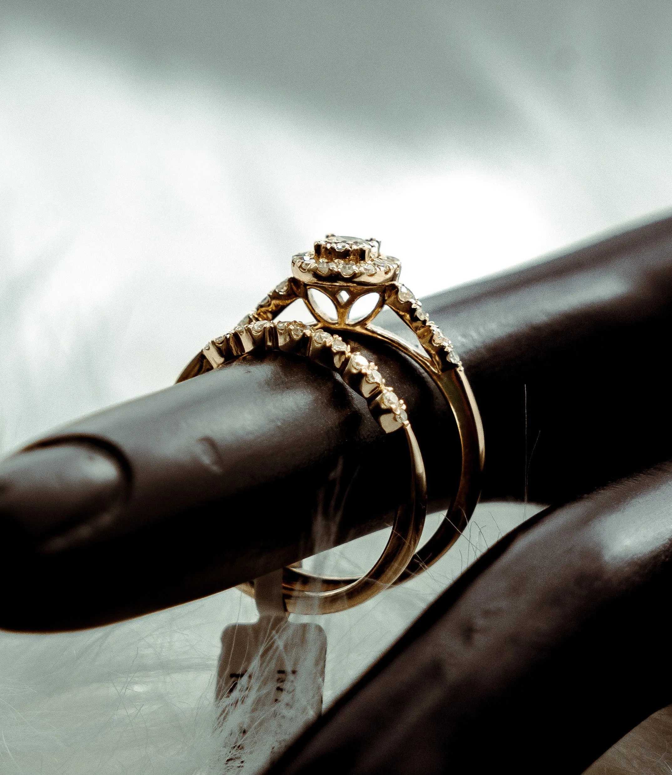 Princess Engagement Ring 14K Yellow Gold With Diamonds / 4.6gr / Size 7