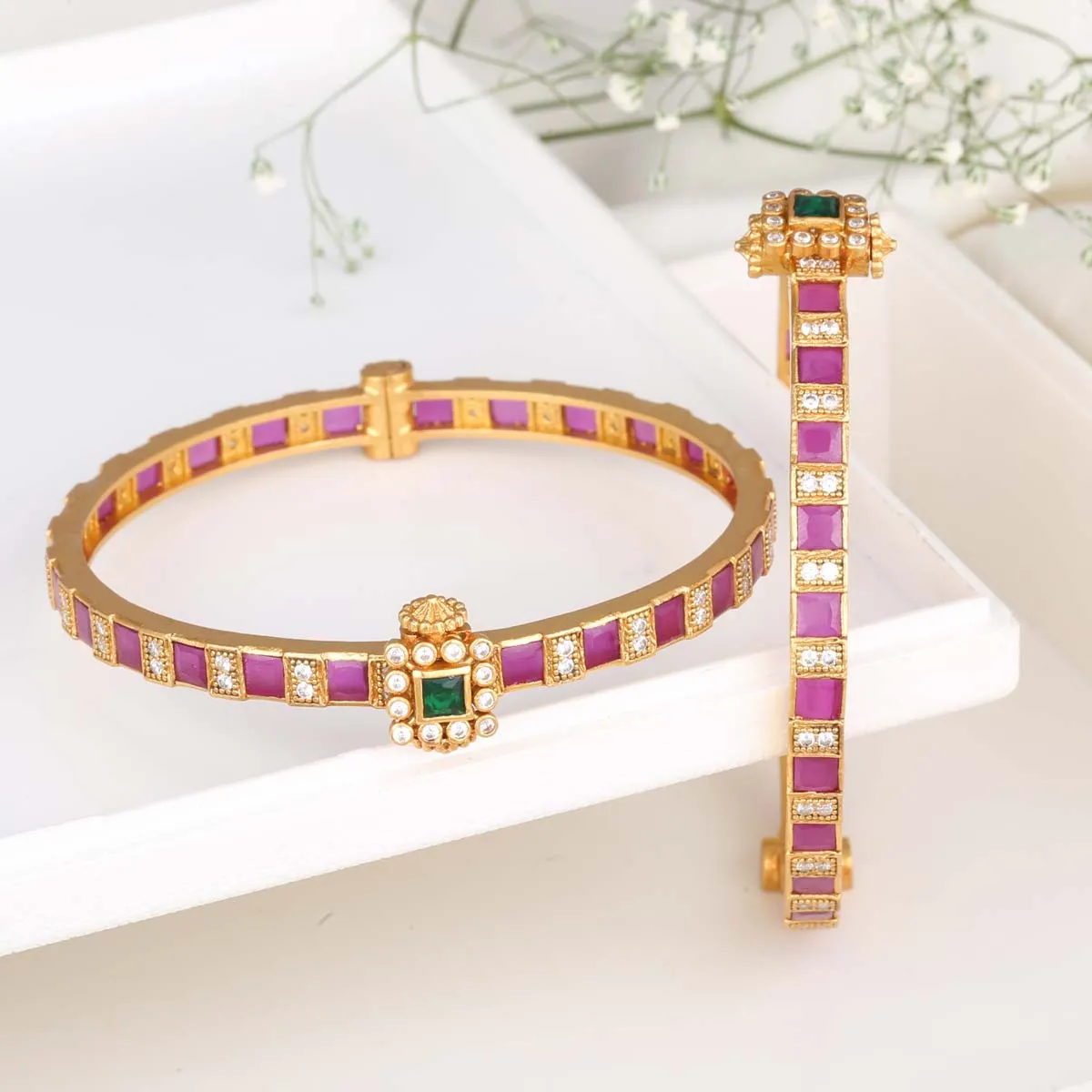 Ravina Stone Pair Bangles