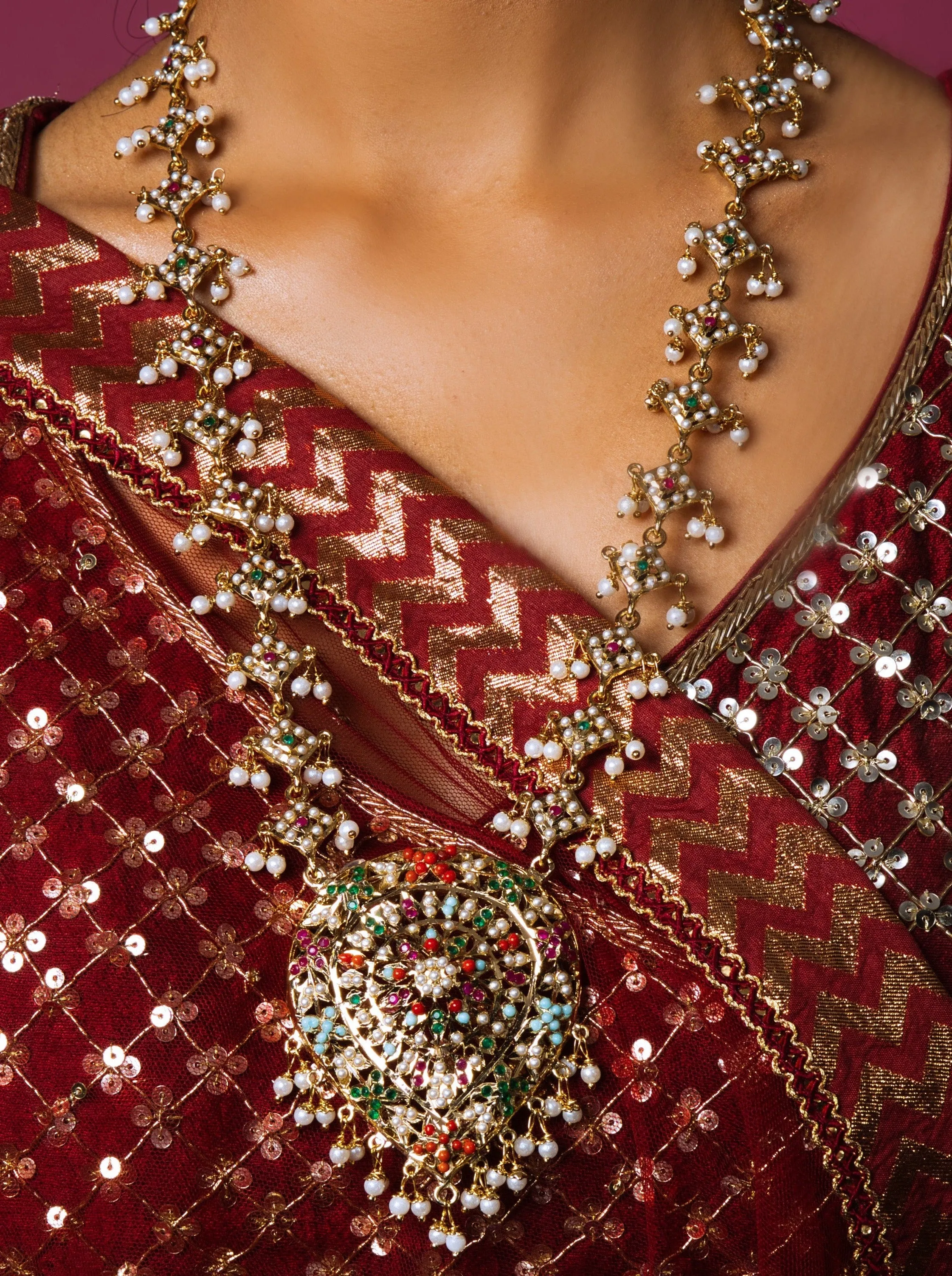 Royal Grace Navratan Jadau Set