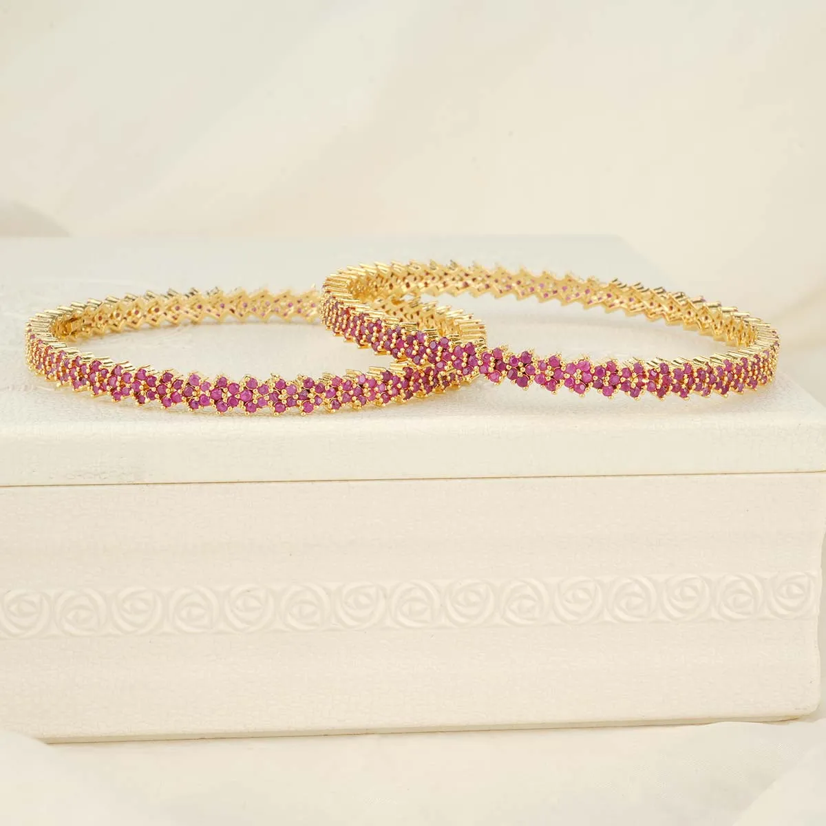 Sindhya Stone Pair Bangles