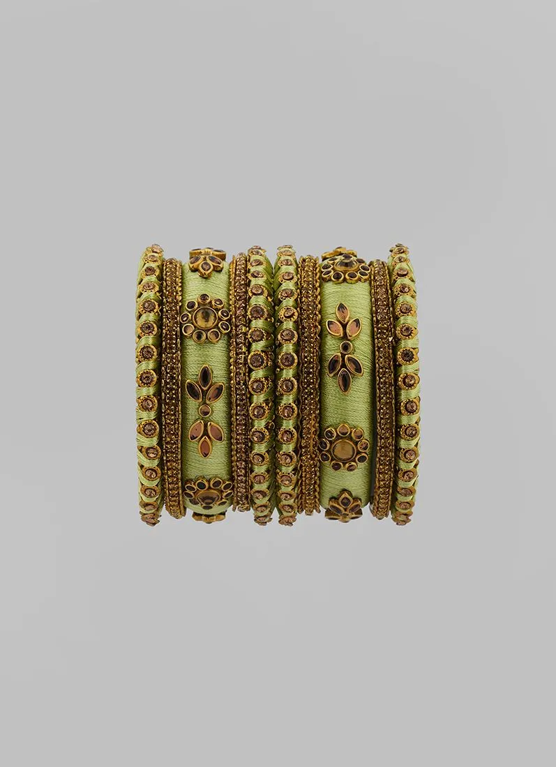 Stylish Pista Thread Bangle Set