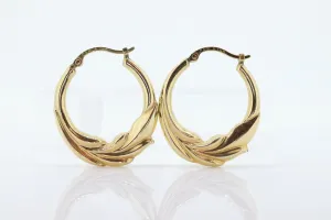 Vintage 14k Gold Puffed Hollow Earrings. Carla Hoop earrings. st(88/11)