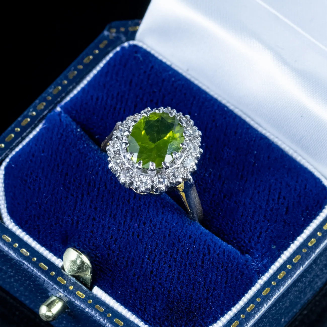 Vintage Peridot Diamond Cluster Ring 18Ct Gold Dated 1969